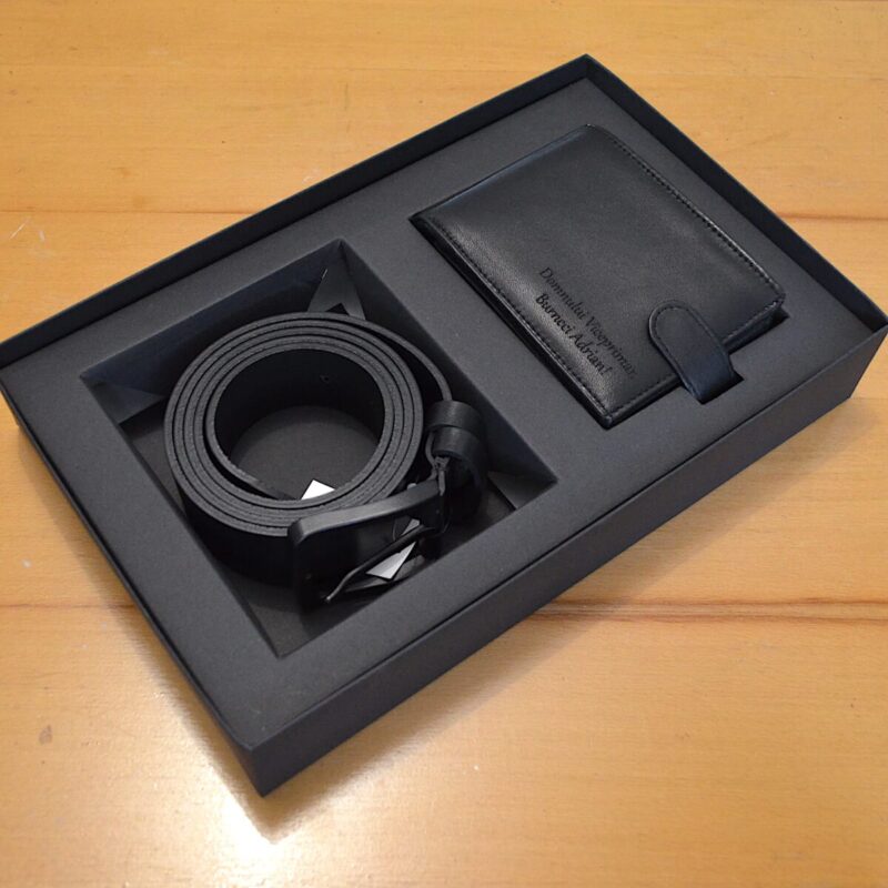 set cadou premium portofel personalizat si curea