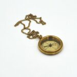 busola retro in husa piele cadou personalizat3