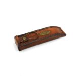 cadou vintage personalizat lupa dreptunghiulara intr o husa de piele1