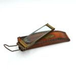 cadou vintage personalizat lupa dreptunghiulara intr o husa de piele4