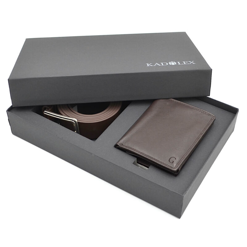 set portofel curea personalizat maro inchis vertical